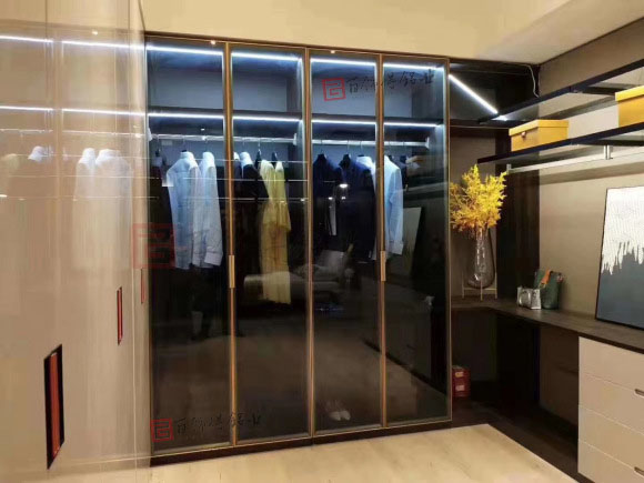  全铝衣柜