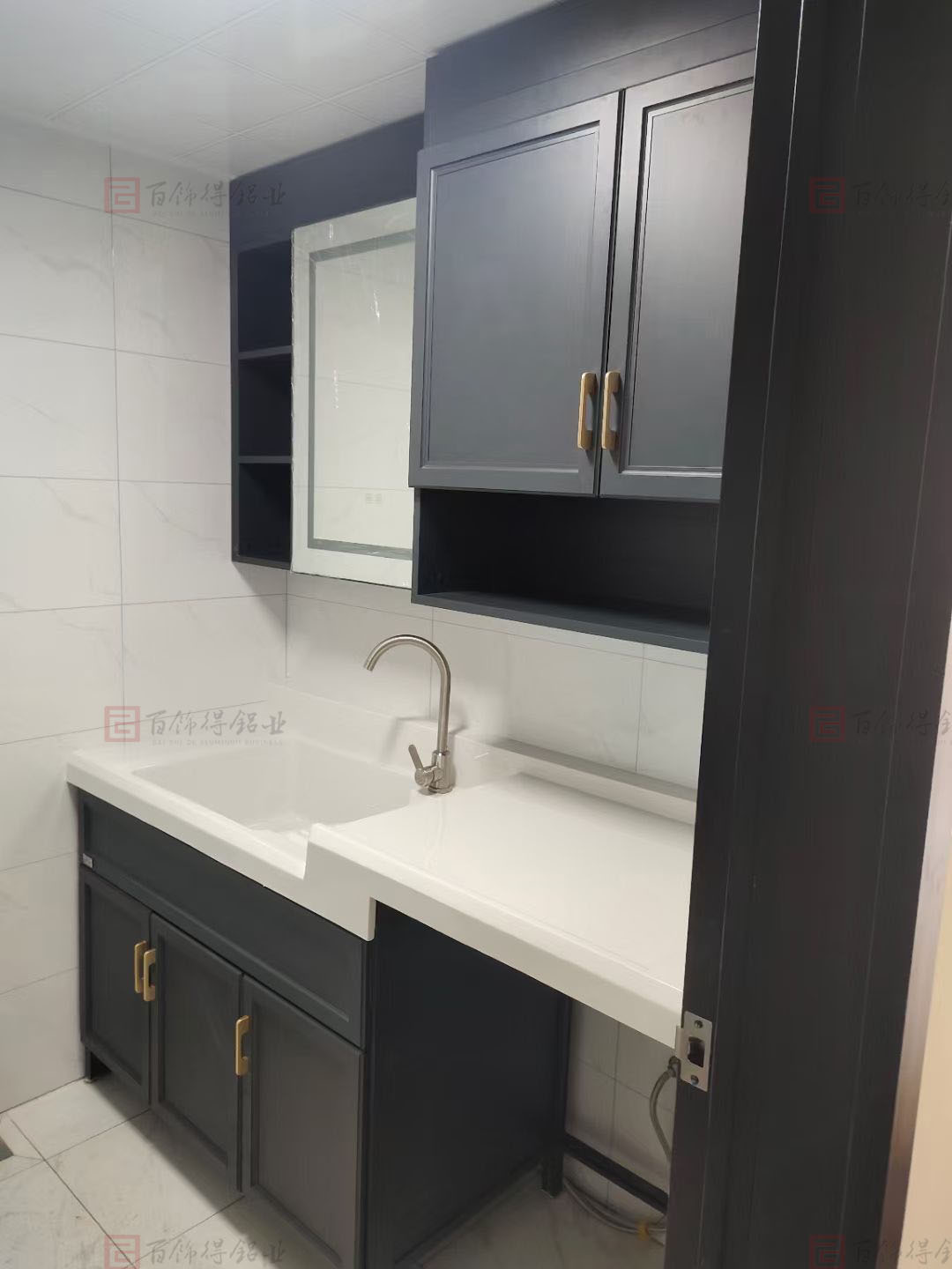 全铝浴室柜(图1)