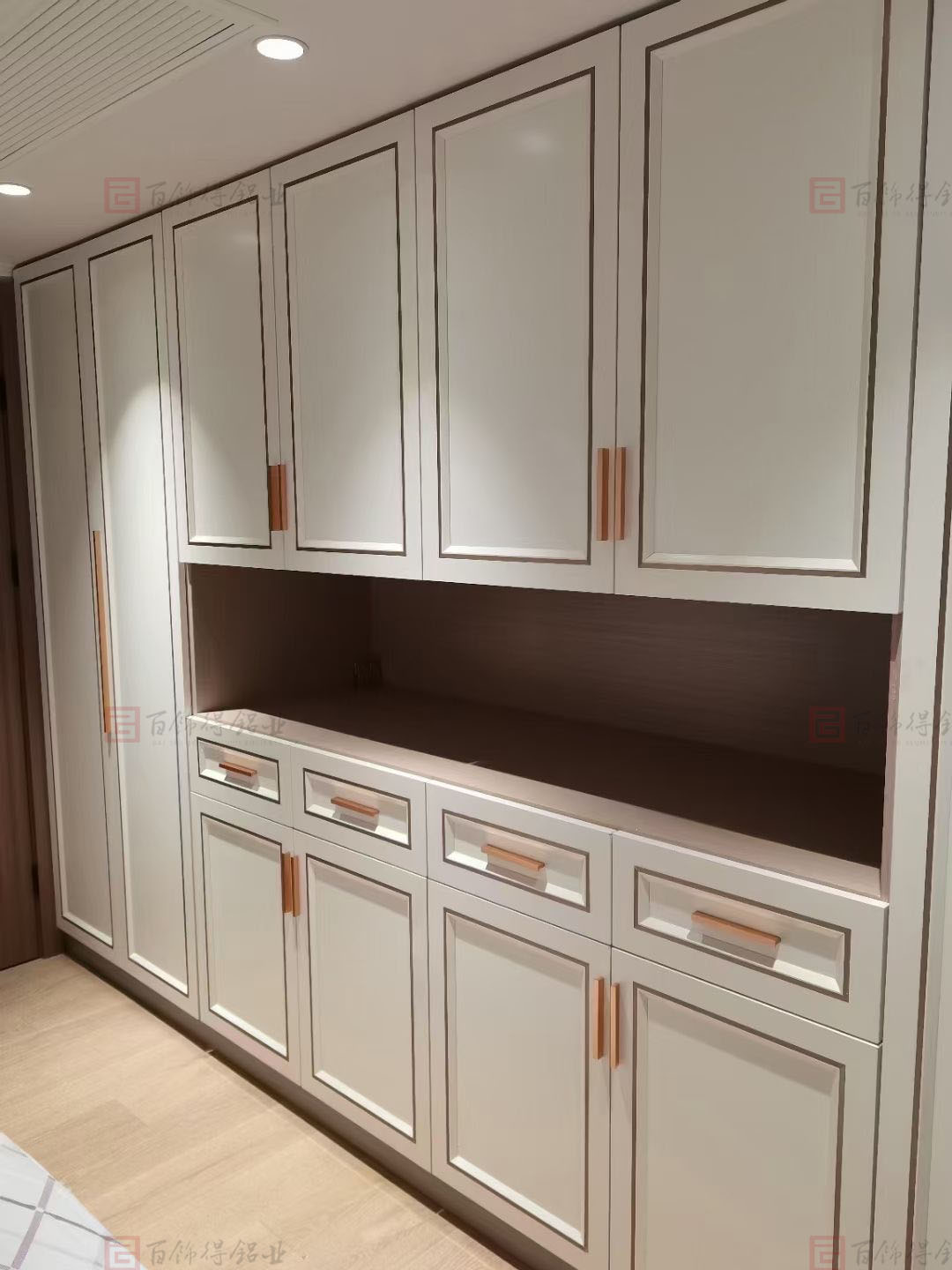 全铝玄关柜(图1)