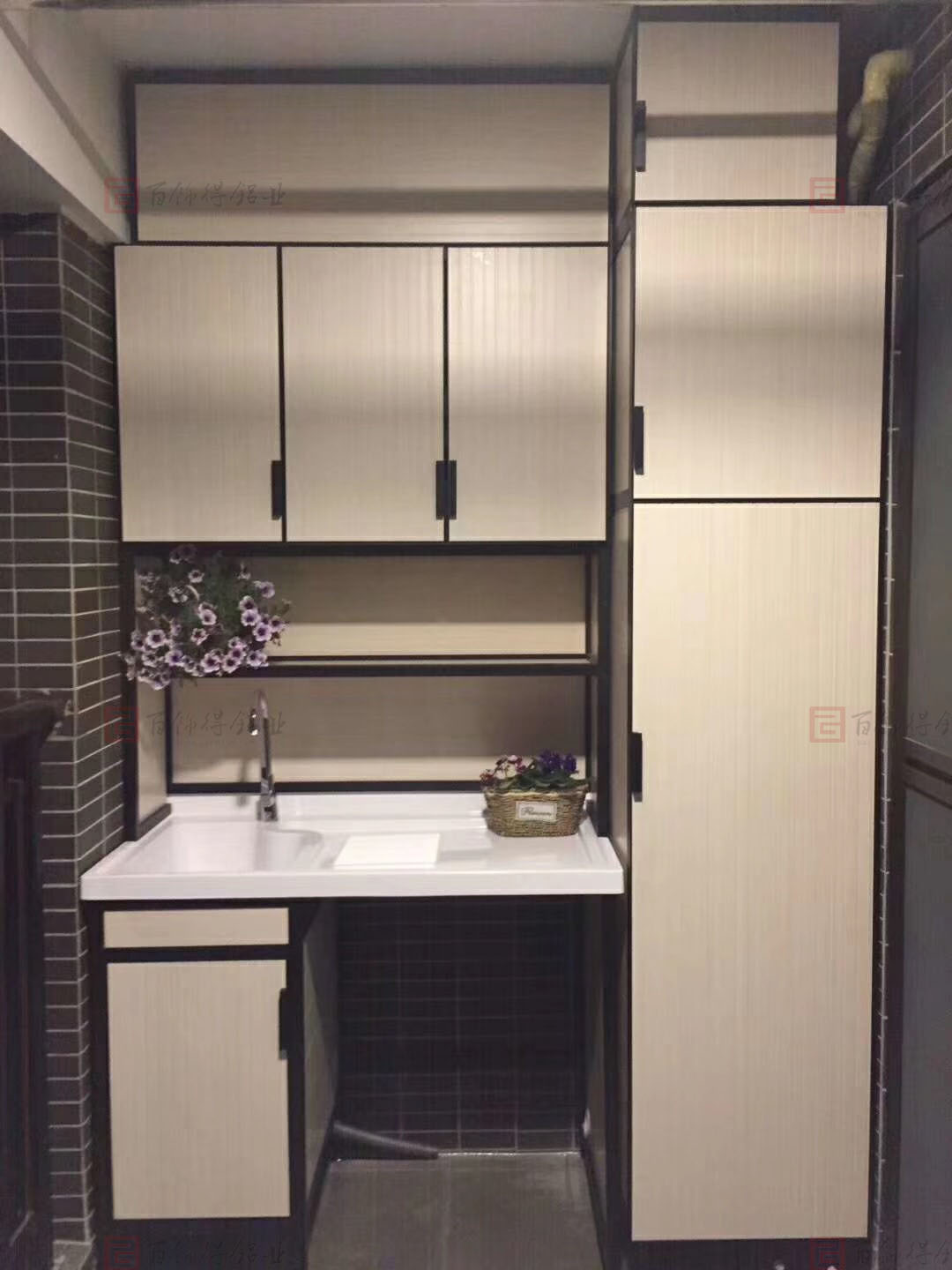 全铝阳台柜(图1)