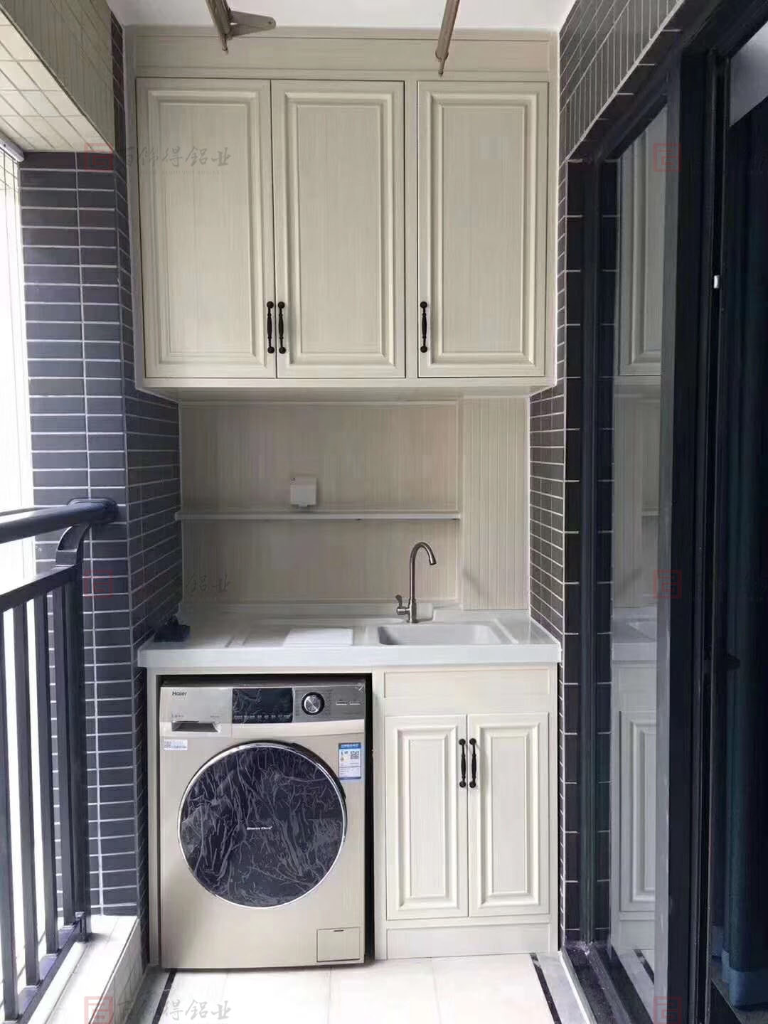 全铝阳台柜(图1)